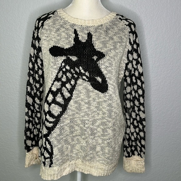 Romeo + Juliet Couture Giraffe Sweater Small - Picture 1 of 10